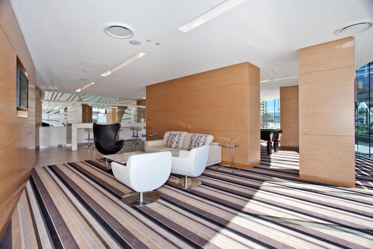 Oracle Broadbeach - 4 Bedroom Sub Penthouse Ocean View - Qstay Apartment *